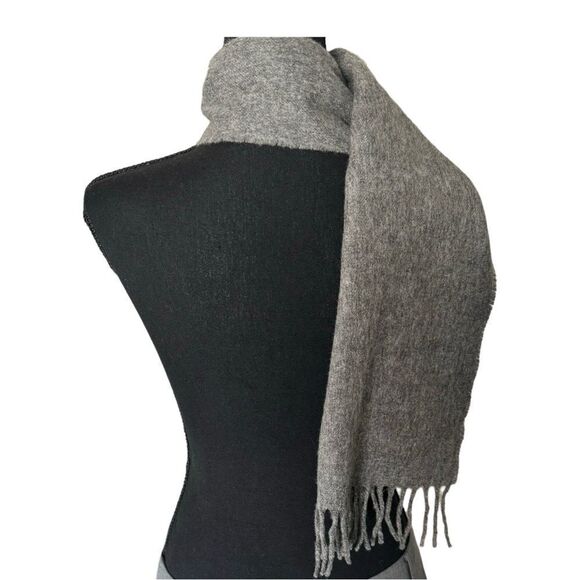 Authentic Christian Dior Scarf | Monsieur | Unisex| Gray| Excellent | 100% Wool - Picture 1 of 3
